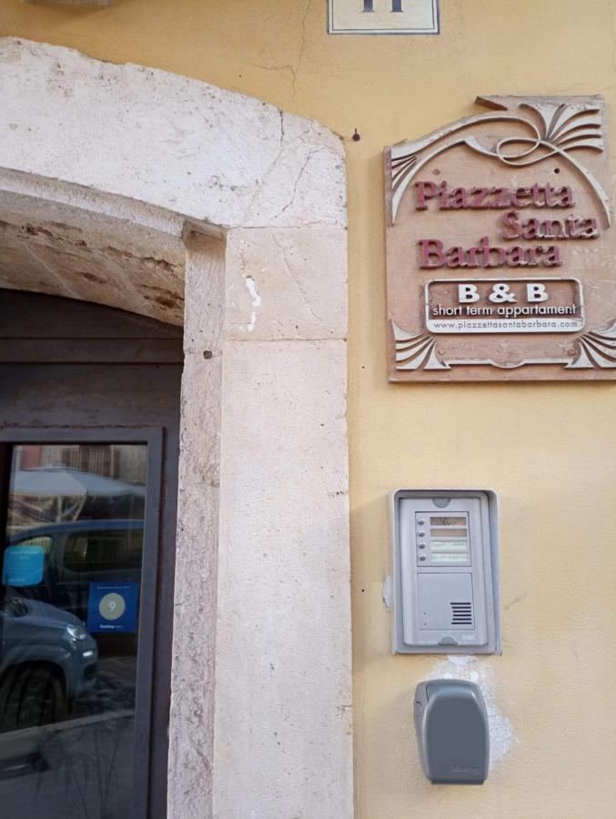 Piazzetta Santa Barbara Apartment Bari Exterior photo